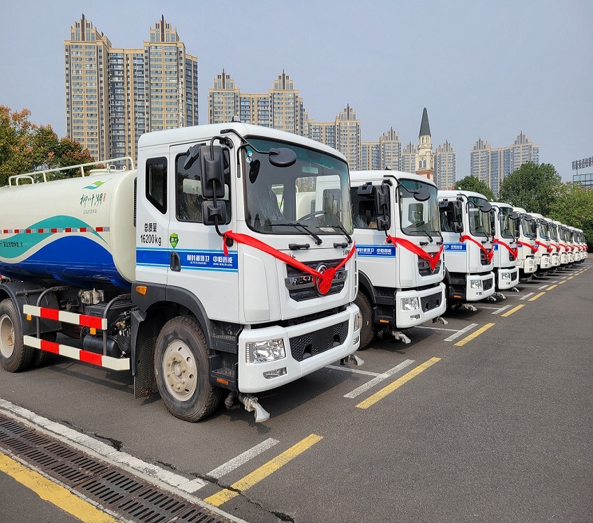 共建“柳城”！盈峰环境道路保洁类设备批量交付常德柳叶湖