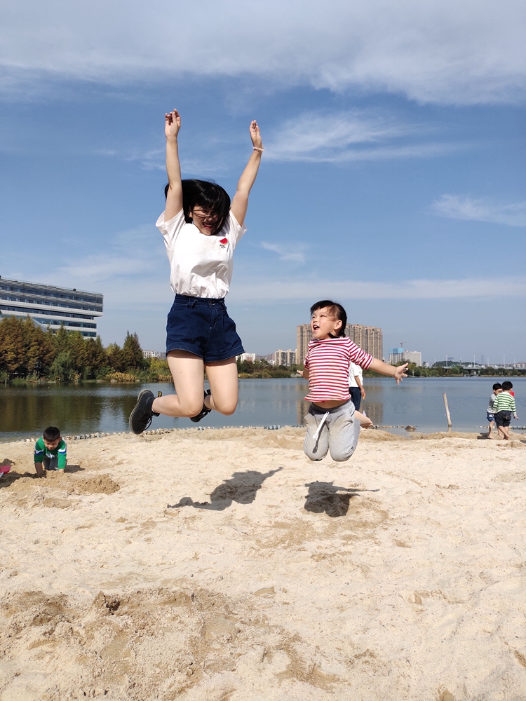 五一 张靖姗.jpg