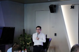 杨总讲话-300.jpg